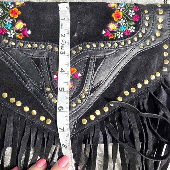 Earthbound Trading Fringe Crossbody Bag Black Leather Embroidered Flower Studded - Picture 11 of 11